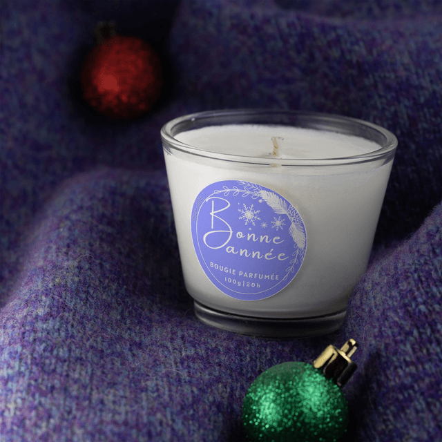 Bougie artisanale parfumée en cire de soja avec étiquette personnalisée - Cadeau pour Noël, Nouvel An, Fêtes de fin d&#039;année, 100g (JN10)